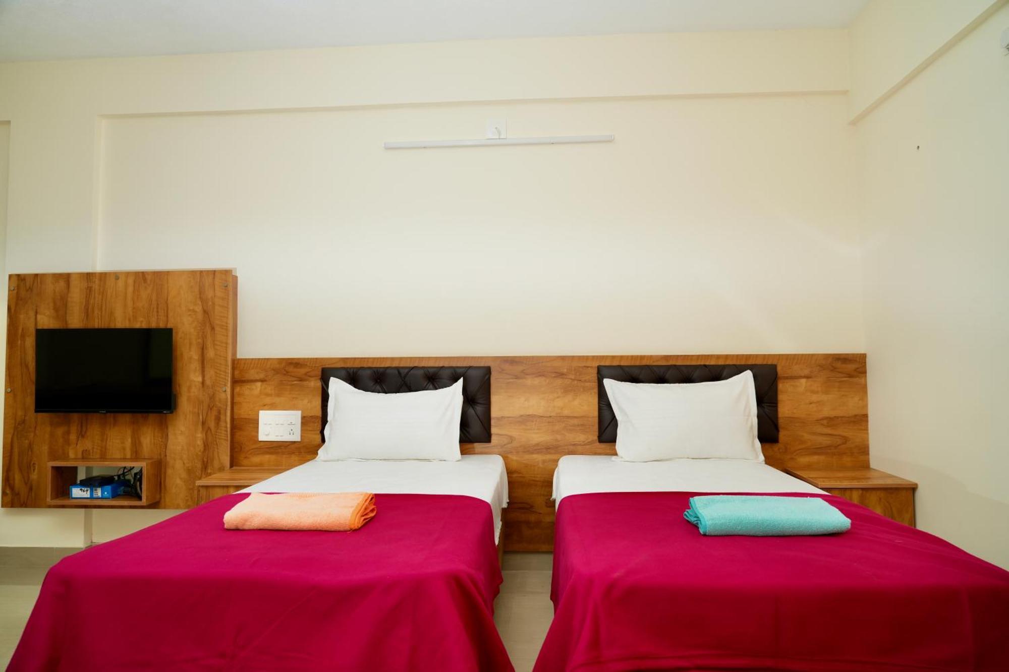 Shree Swarna Comforts Udupi Exterior photo